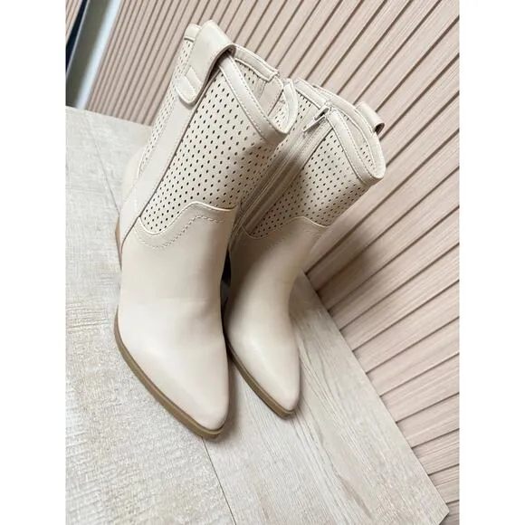 DV Dolce Vita Kirby Western/Cowboy Bootie In Ivory Women's Shoes Size 6