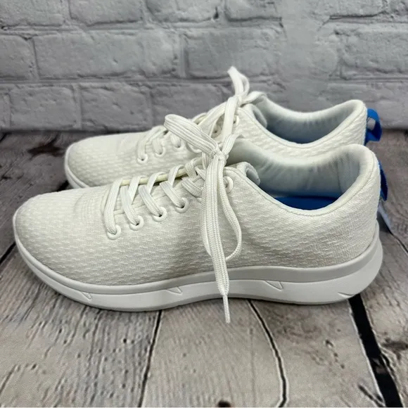 Easy Spirit 3.0 Sneaker Walking Cushioning Memory Foam Laces Up White Skylar2 9M