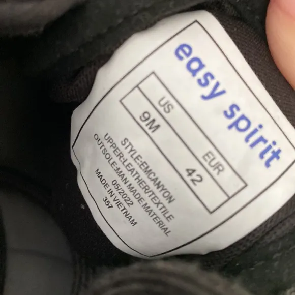 Easy Spirit men’s shoes