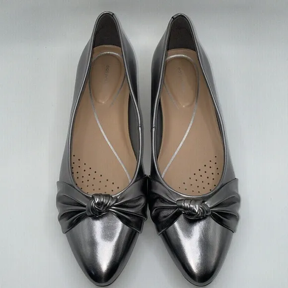 Easy Spirit Metallic Silver Twisted Bow flats Low Heels Women's Size 8.5 W Wide