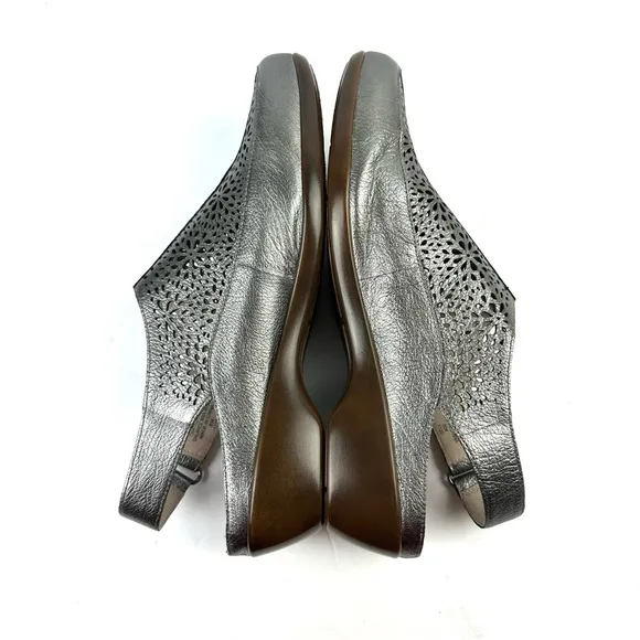 Easy Spirit Sedawn Shoes 10 Narrow Silver Pewter Sling Back Cutout Brand New