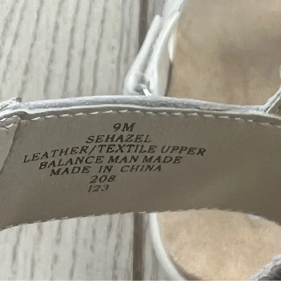 Easy Spirit Women's Hazel Rhinestone Embellished Slingback Sandals 9M Ivory $79