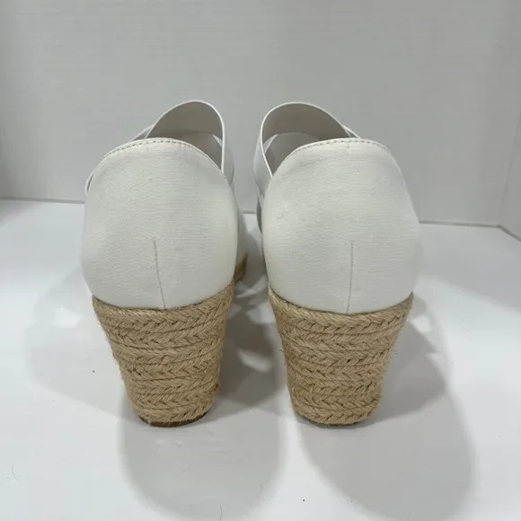 Easy Street Pari Espadrille Wedges. Size: 10W.‎ Color: White