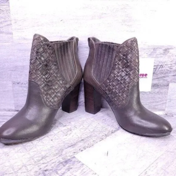 Elliott Lucca Lucia Quilted Leather Pull on Heeled Ankle Boot Brown Women's sz 7