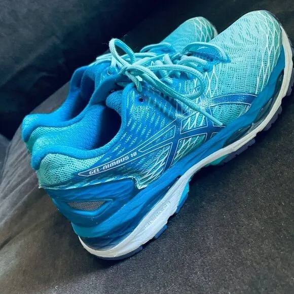 Excellent Condition ASICS GEL Nimbus 18 Womens 7 US 38 Medium Running Shoes Blue