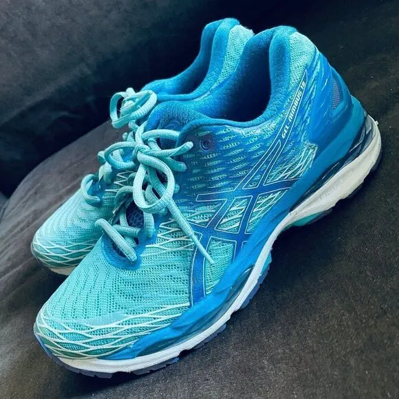 Excellent Condition ASICS GEL Nimbus 18 Womens 7 US 38 Medium Running Shoes Blue