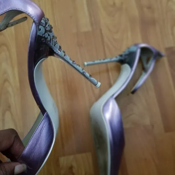 Exquisite Metallic Jessica Bennett Evening Shoes