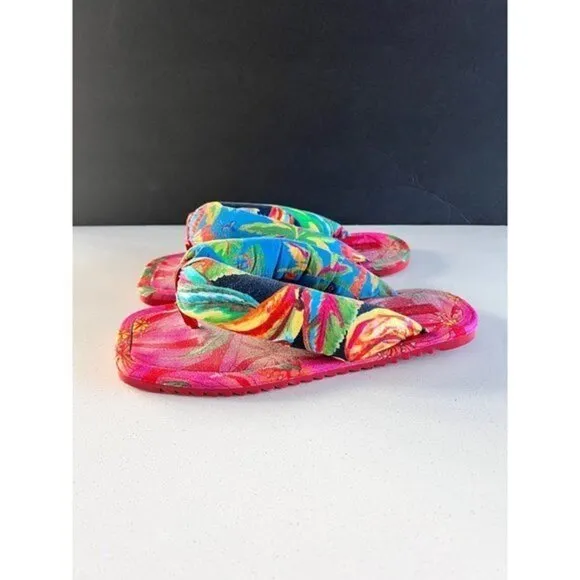 FARM RIO Multi Scarf Puffy Flip Flop SIZE 40