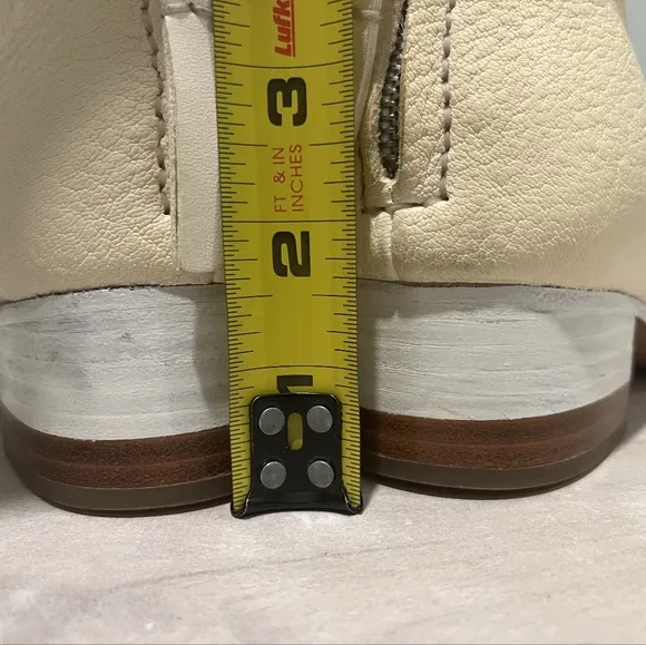 FEIT Ceremonial Mid Heel Boot  Size 36.  EUC