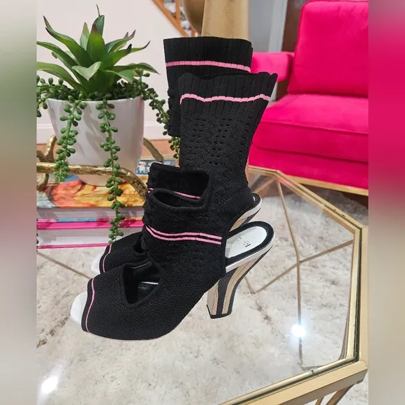 Fendi Black and Pink Ankle Boots