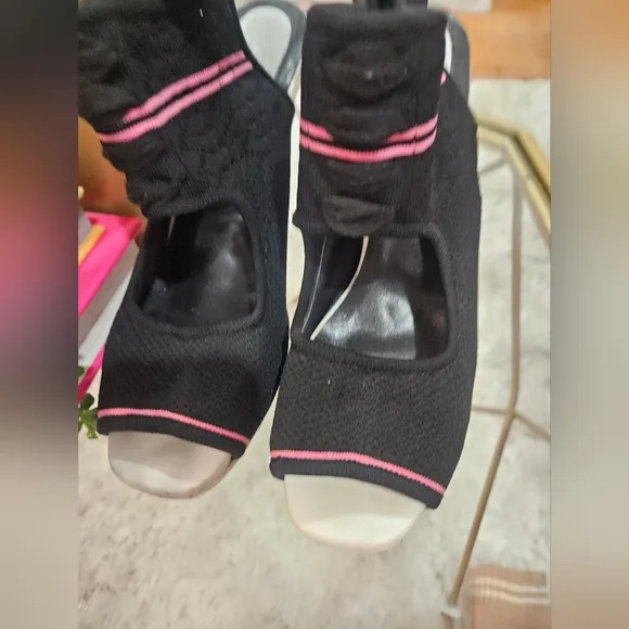 Fendi Black and Pink Ankle Boots