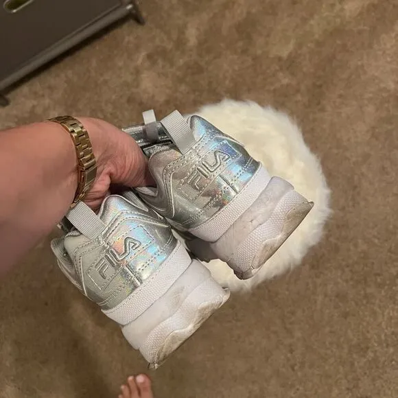 Fila holographic shoes y2k size 9