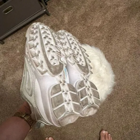 Fila holographic shoes y2k size 9