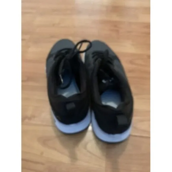 Fila Memory Foam Frame V6 Women's Shoes Black &amp; White Size 9 Sneakers