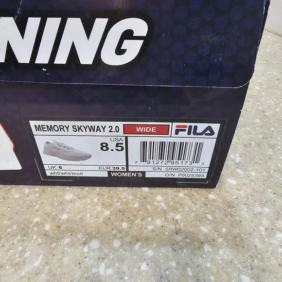 Fila Memory Skyway 2.0 Air Mesh Sneakers White Women's Size 8.5 Wide Width
