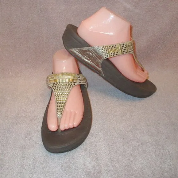 FitFlop LULU Aztek Chada TOE POST Sandals Size 10 LEATHER Thong CUSHIONED Studs