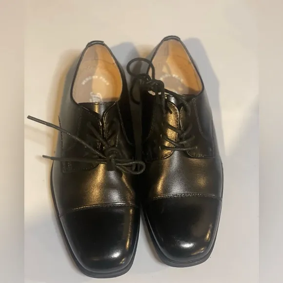 Florsheim Boys Reveal cap toe jr. oxford shoes, black, size 3, NIB
