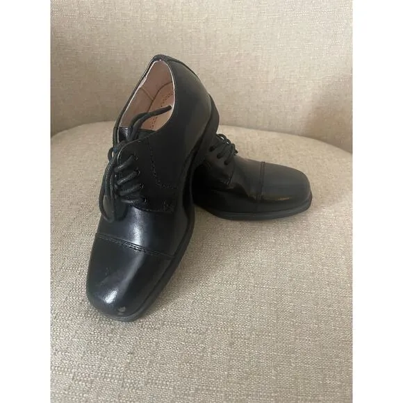 Florsheim Little Boys Reveal Cap Toe Jr. Oxford Shoes, S83