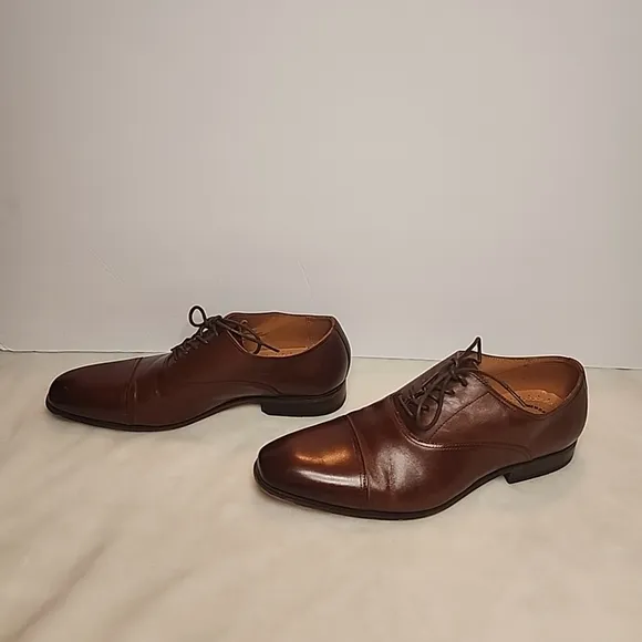 Florsheim Men's Francisco Cognac Cap-Toe Oxford 11528-221 Memory Foam Size 9 D