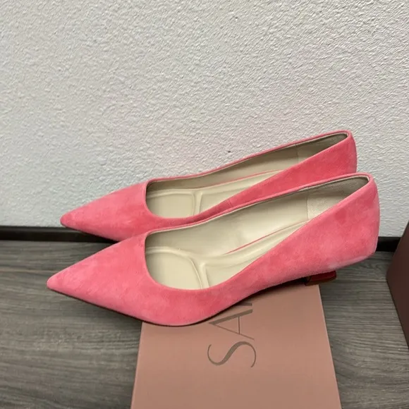 Franco Sarto Diva Low Heel Pump In Elegant Pink Suede