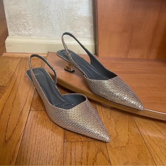 Franco Sarto Women's Devin Pointed Toe Kitten Heel Slingback Pump Gold Sz 7