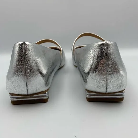 Franco Sarto Tinsley Mary Jane Flat in Silver Faux Leather Size 8