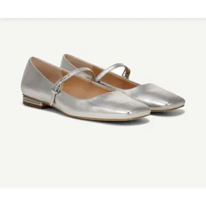 Franco Sarto Tinsley Mary Jane Flat in Silver Faux Leather Size 8