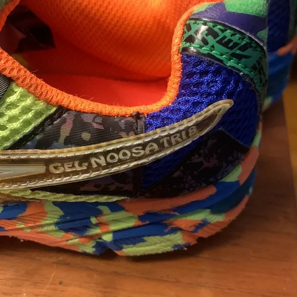 GEL-NOOSA TRI-8 SNEAKERS,ATHLETIC SHOES,RUNNING SHOES