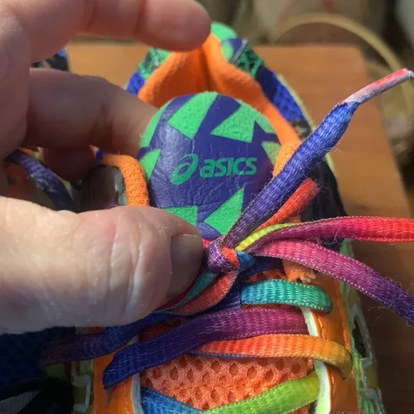 GEL-NOOSA TRI-8 SNEAKERS,ATHLETIC SHOES,RUNNING SHOES
