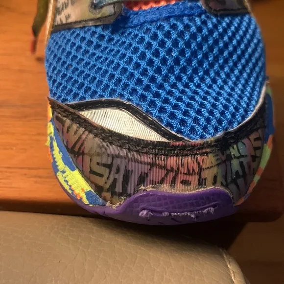 GEL-NOOSA TRI-8 SNEAKERS,ATHLETIC SHOES,RUNNING SHOES