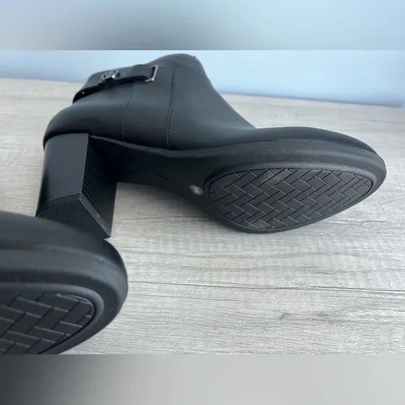 Giani Bernini Memory Foam Artemyss Booties Size 9