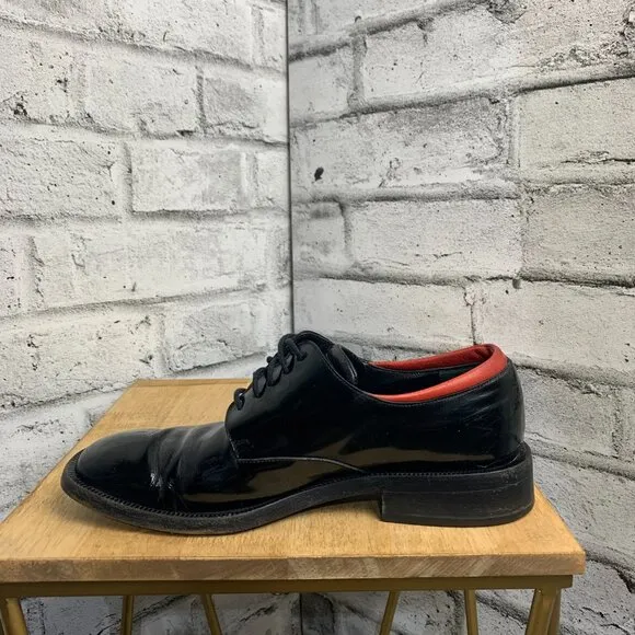 Gucci Vintage 90s Black Patent Leather Square Toe Derby Shoe