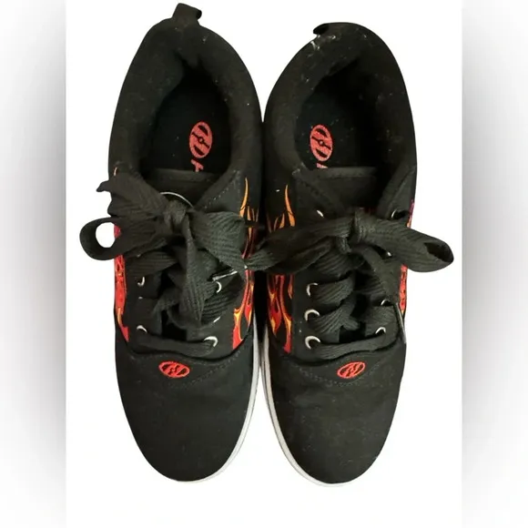 Heelys Pro 20 Flame Prints Skate Canvas Sneaker Shoes Youth 6 New in box