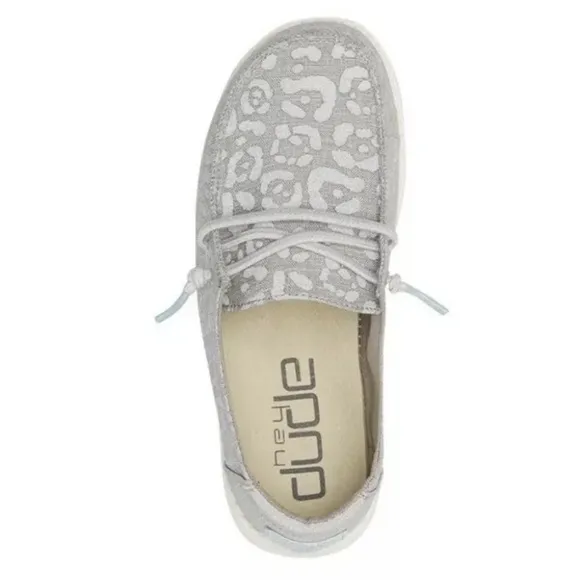 hey dude wendy shoes in &quot;cat eye grey&quot; 💛 girls size 3