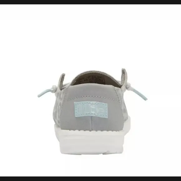 hey dude wendy shoes in &quot;cat eye grey&quot; 💛 girls size 3
