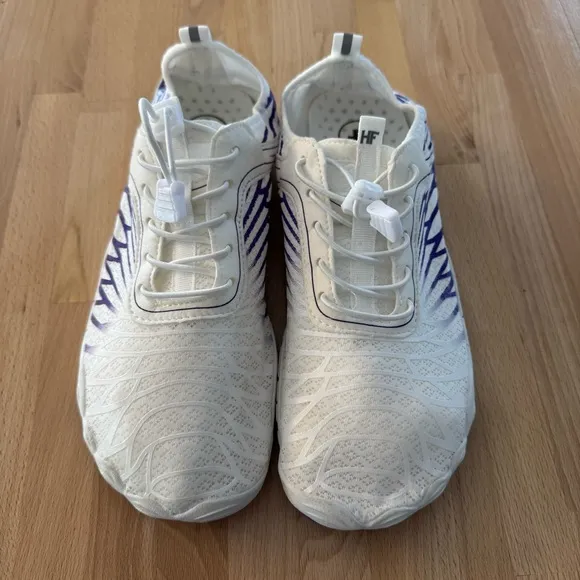 Hike Footwear Lorax summer shoes -White and Purple size 40
