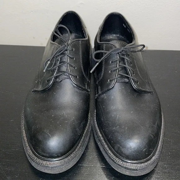 Hitchcock Black Leather Oxfords.  Size 9.5. 5E.  Wide Shoes for Men.