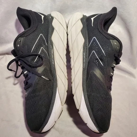 Hoka arahi 5 size 12