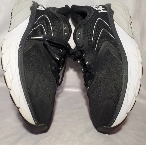 Hoka arahi 5 size 12