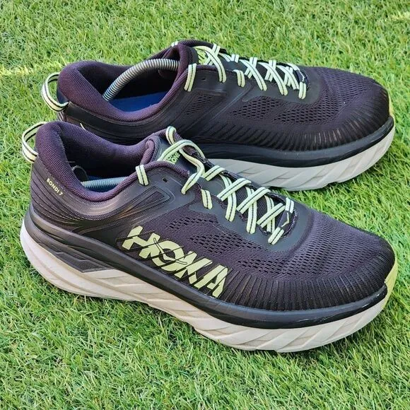 HOKA BONDI 7 - Mens Athletic Shoes - SIZE 11 **E2 WIDE ** See Pictures**