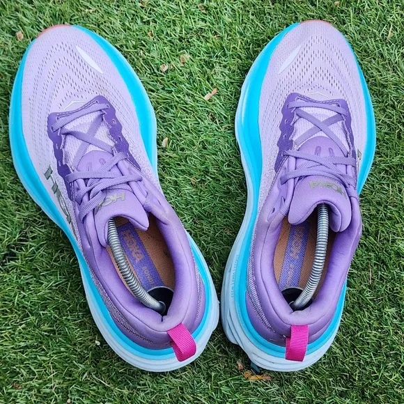 HOKA BONDI 8 - Womens Athletic Shoes - SIZE 9.5B