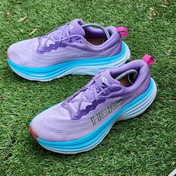 HOKA BONDI 8 - Womens Athletic Shoes - SIZE 9.5B