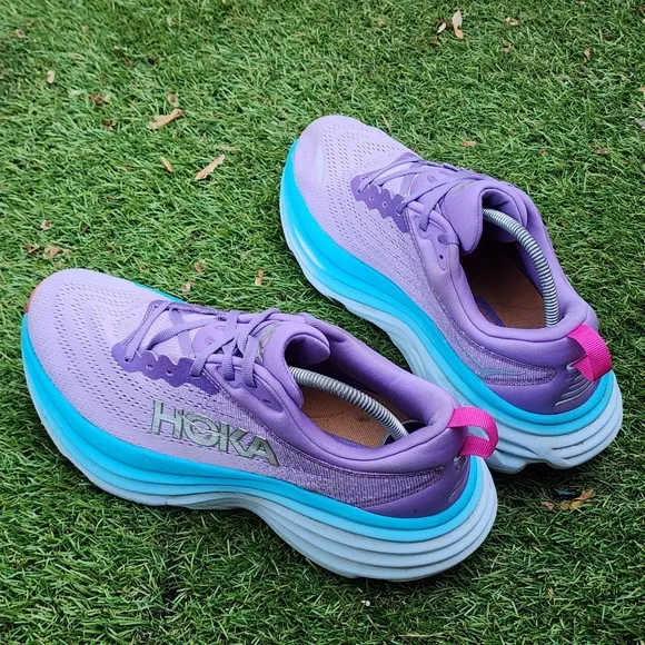 HOKA BONDI 8 - Womens Athletic Shoes - SIZE 9.5B