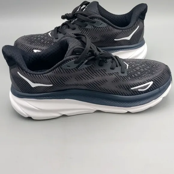 HOKA Clifton 9 Sneakers Black White Lace Tie Running Shoes Men 7 wide (D)