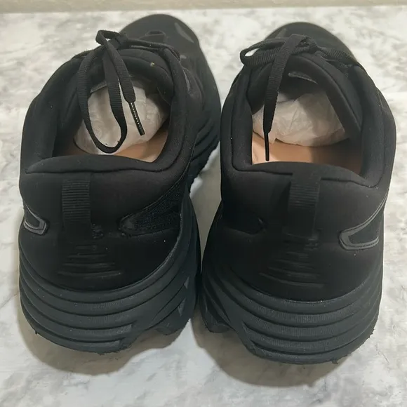 HOKA MENS ATHLETIC SHOES BONDI 8 WIDE ALL BLACK SIZE 14 W