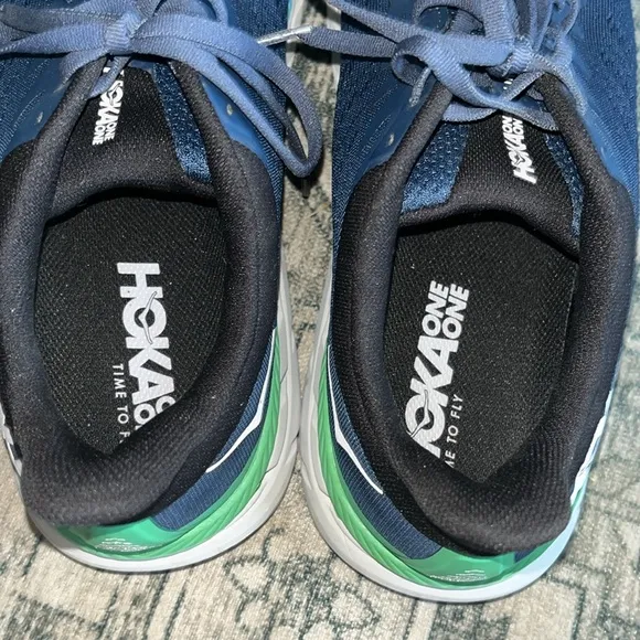 HOKA men’s Clifton 7 Blue and Teal Athletic Shoes size 10.5