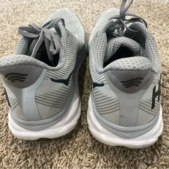 Hoka Men’s Clifton 9 Sneakers Shoes Size 15 Wide Gray