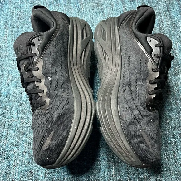 Hoka One One Bondi 8 Running Shoes in Triple Black EXTRA WIDE Width 4E