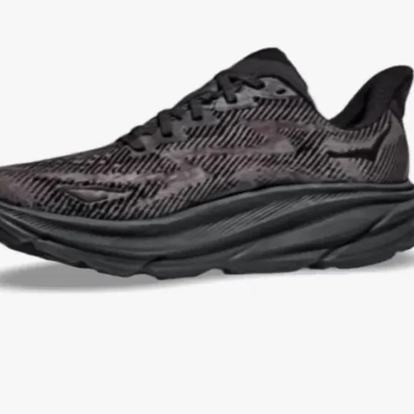 HOKA ONE ONE Clifton 9 Wide Black Shoes- sz 11