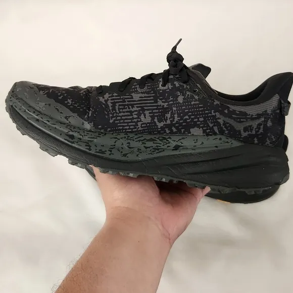 Hoka One One Men's Speedgoat 6 GTX 1155150 BCKT Black Gore-Tex Shoes 9.5 D size
